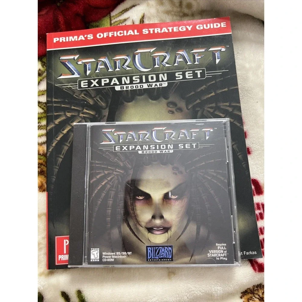 StarCraft (Windows, 1998)Bundle With Expansion Set And Strategy‎ Guides